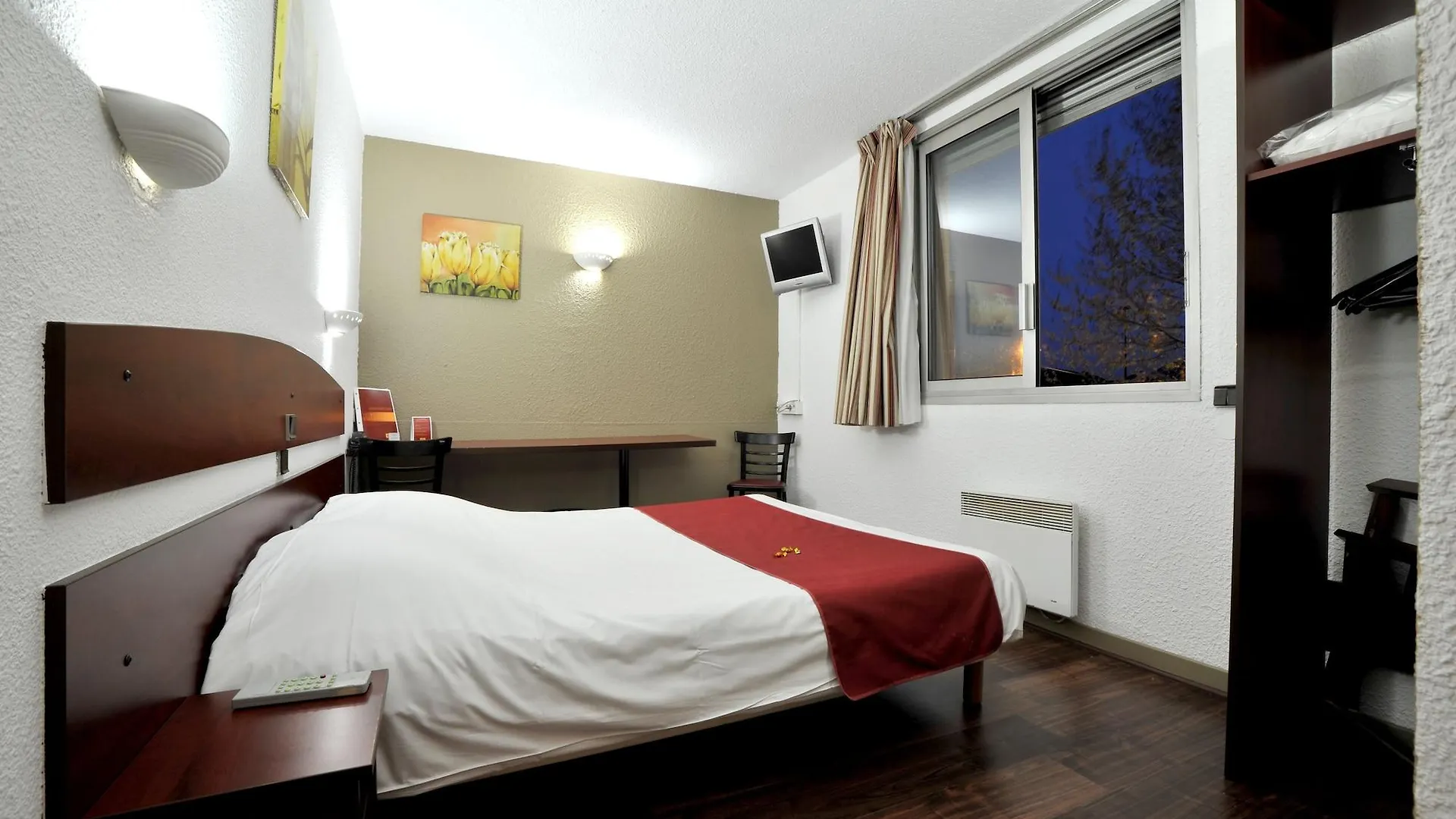 Abbatiale Hotel Et Restaurant Grenoble Centre